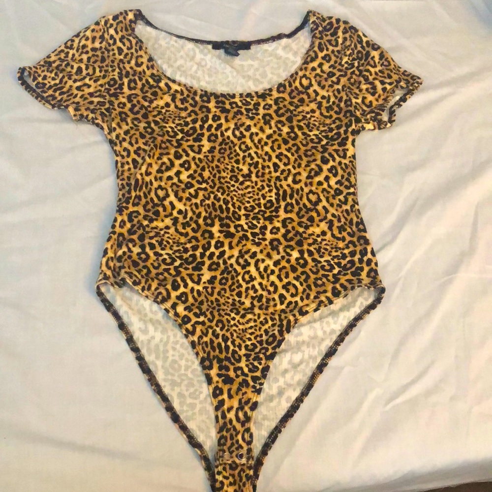 Printed Leopard Bodysuit. Forever 21.